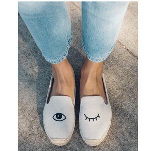 Soludos Wink Embroidery Smoking Slipper✨